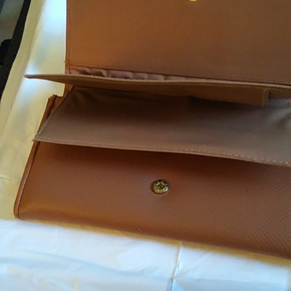 Ladies Wallet - Picture 7 of 11